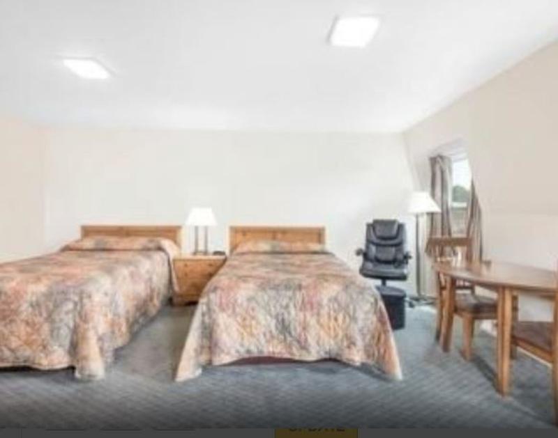 Travelodge By Wyndham New Philadelphia Ngoại thất bức ảnh